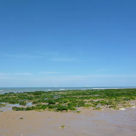 Mousse à Au Premier étage à 50 Metres De La Apartamento *
