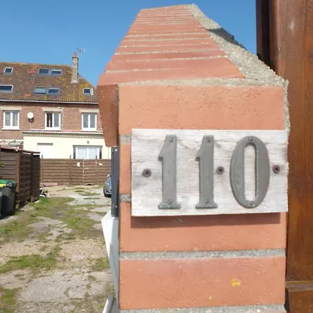 Mousse à Au Premier étage à 50 Metres De La * Sangatte