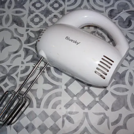 Mousse à Au Premier étage à 50 Metres De La *