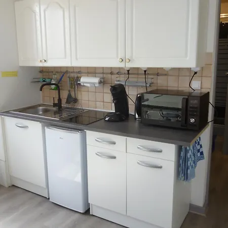 Mousse 3 Pers A Au 1e Etage A 50 Metres De La