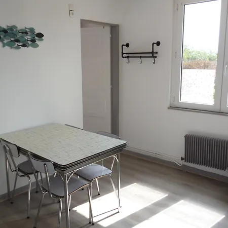 Apartamento Mousse à Au Premier étage à 50 Metres De La *