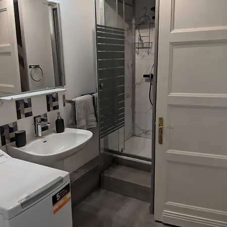 Mousse 3 Pers A Au 1e Etage A 50 Metres De La アパート *